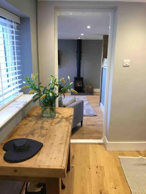 Cute Cottage. Wood Burner. Amazing Views Holiday home Longhope
